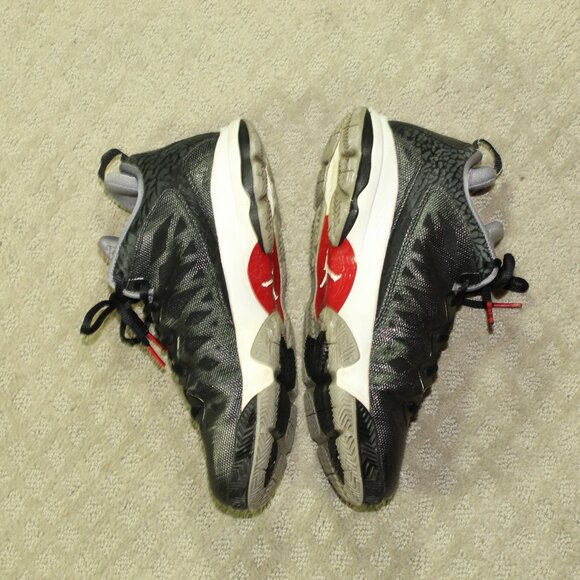 Men's Size 7.5 - Jordan CP3.VI Black/Gym Red-Cement Grey  535807-001 - Picture 4 of 8